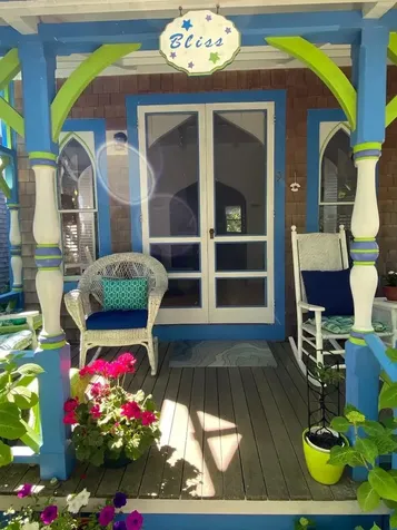 9 West Clinton Avenue Oak Bluffs MA 02557