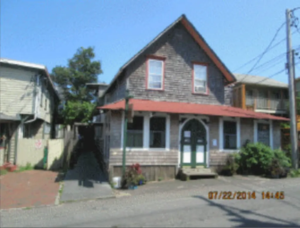 14 Kennebec Avenue Oak Bluffs MA 02557