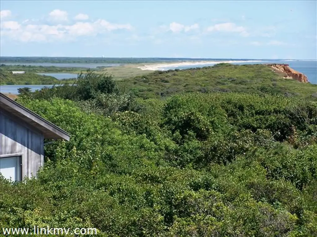 15 Azalea Lane Chilmark MA 02535