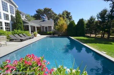 10 Hidden Cove Road Oak Bluffs MA 02557