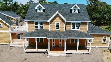 18 Paddock Road Oak Bluffs MA 02557