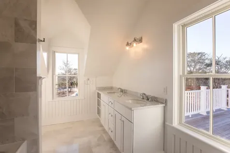 18 Paddock Road Oak Bluffs MA 02557