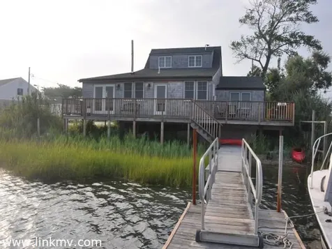 95 Beach Road Vineyard Haven MA 02568