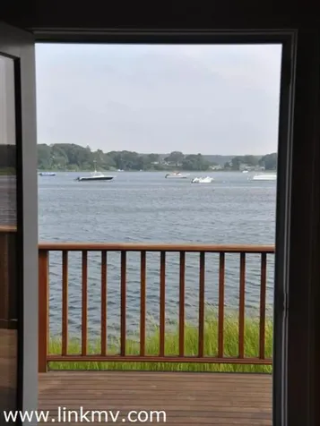 95 Beach Road Vineyard Haven MA 02568