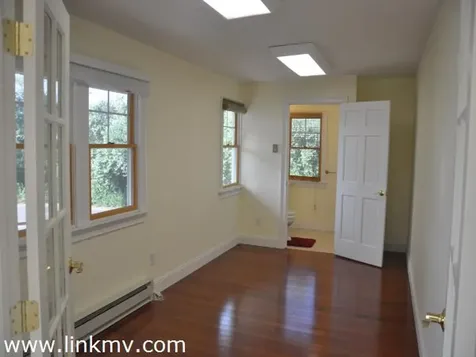 95 Beach Road Vineyard Haven MA 02568