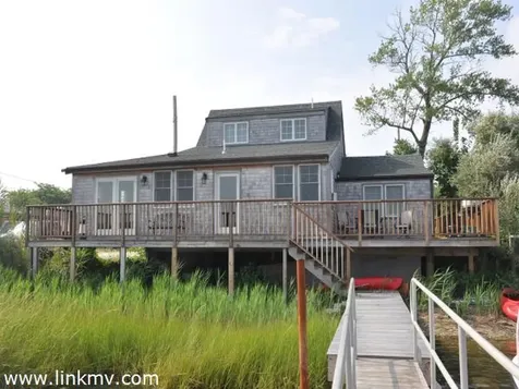 95 Beach Road Vineyard Haven MA 02568