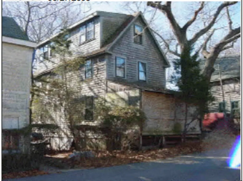 8 Warwick Avenue Oak Bluffs MA 02557