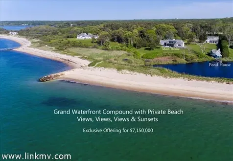 556 Chappaquonsett Road Vineyard Haven MA 02568