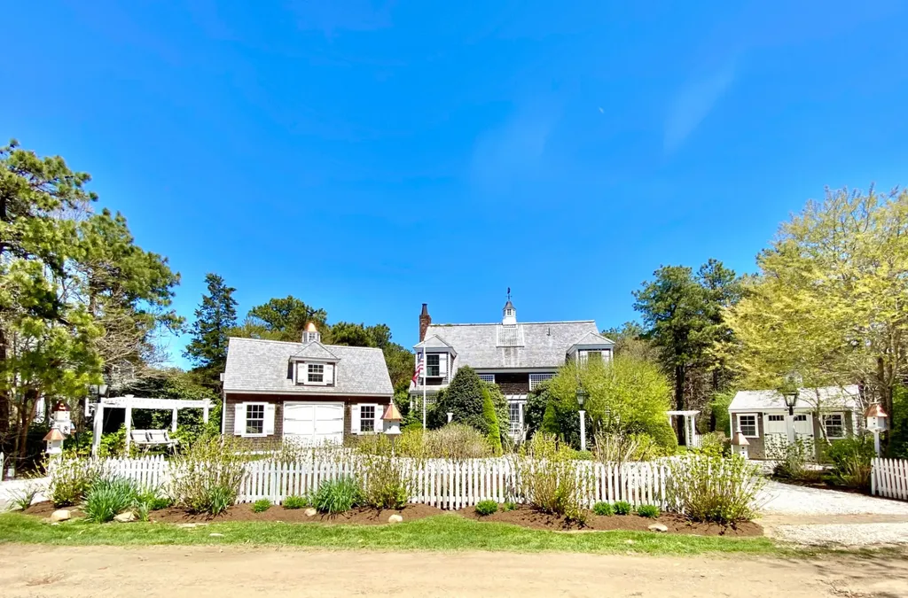 30 Pradas Way Edgartown MA 02539