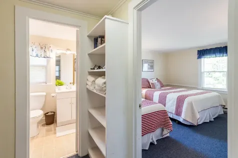 20 Peases Point Way, North Edgartown MA 02539