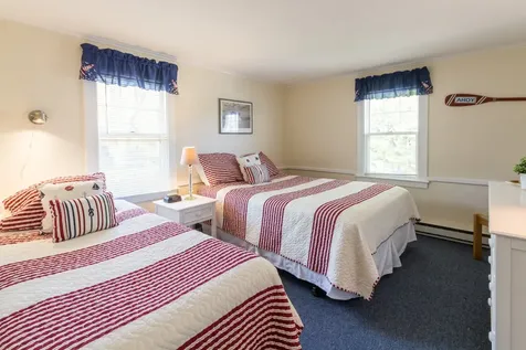 20 Peases Point Way, North Edgartown MA 02539