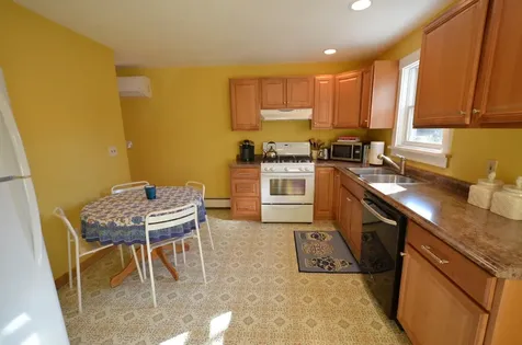 35 Manchester Avenue Oak Bluffs MA 02557