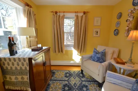35 Manchester Avenue Oak Bluffs MA 02557