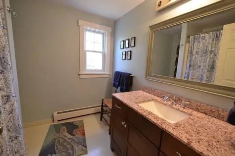 35 Manchester Avenue Oak Bluffs MA 02557