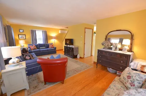 35 Manchester Avenue Oak Bluffs MA 02557