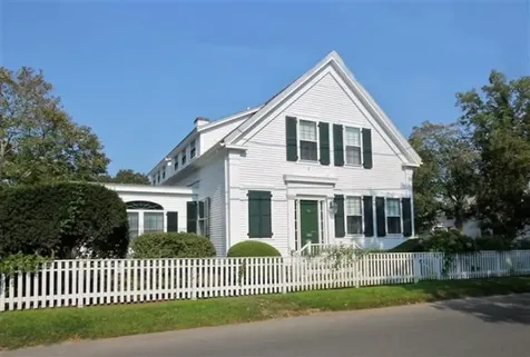 37 Morse Street Edgartown MA 02539