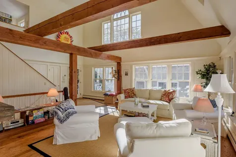 395 Barnes Road Oak Bluffs MA 02557