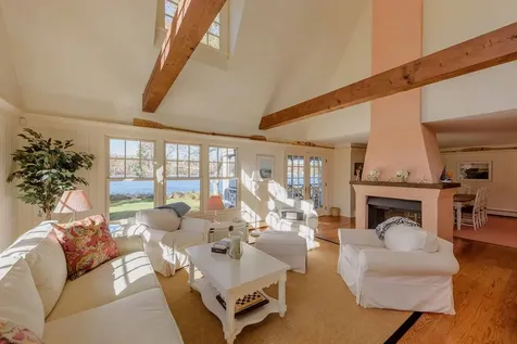 395 Barnes Road Oak Bluffs MA 02557