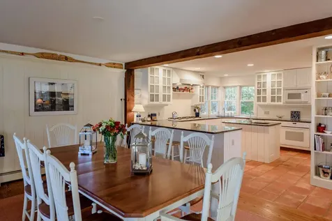 395 Barnes Road Oak Bluffs MA 02557