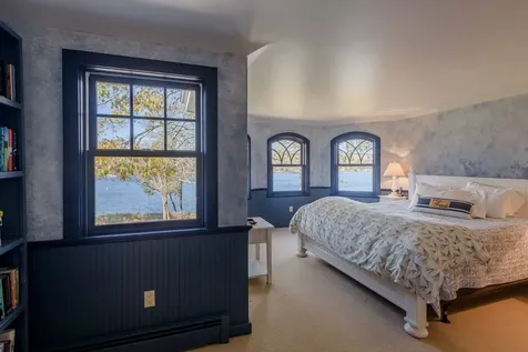 395 Barnes Road Oak Bluffs MA 02557