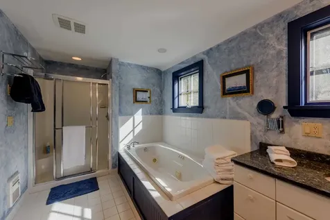 395 Barnes Road Oak Bluffs MA 02557