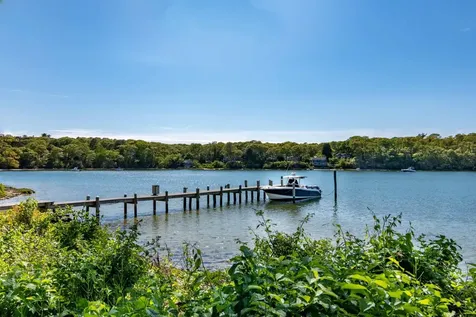 395 Barnes Road Oak Bluffs MA 02557