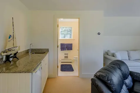 395 Barnes Road Oak Bluffs MA 02557