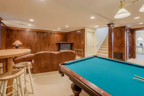 395 Barnes Road Oak Bluffs MA 02557