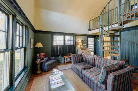 395 Barnes Road Oak Bluffs MA 02557