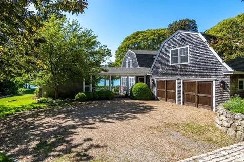 395 Barnes Road Oak Bluffs MA 02557