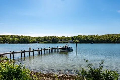 395 Barnes Road Oak Bluffs MA 02557