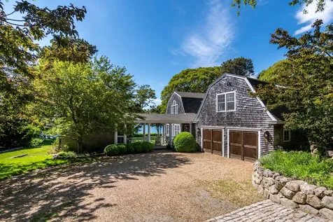 395 Barnes Road Oak Bluffs MA 02557