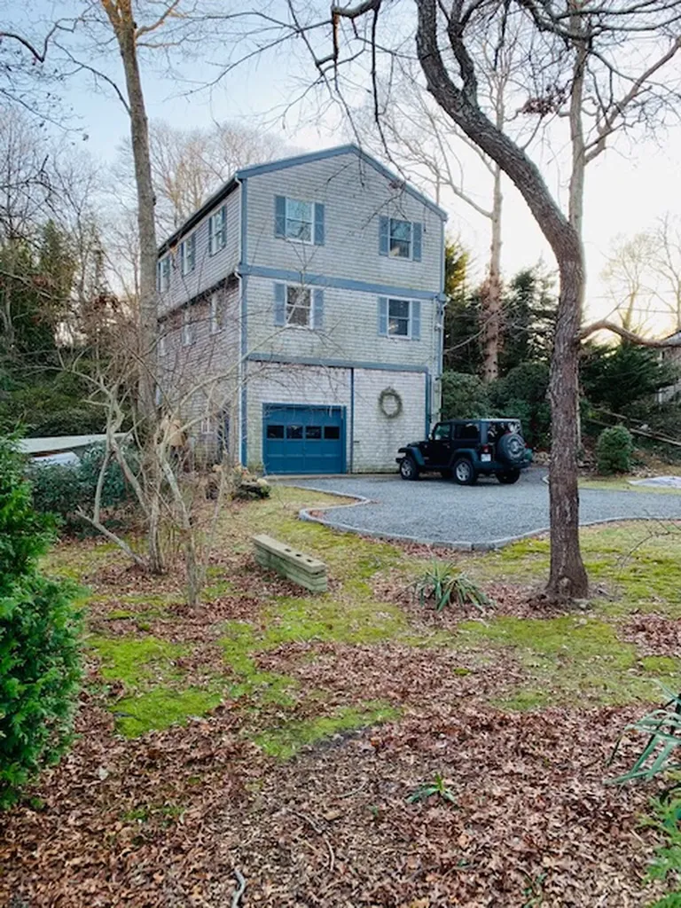 14 Franklin Terrace Vineyard Haven MA 02568