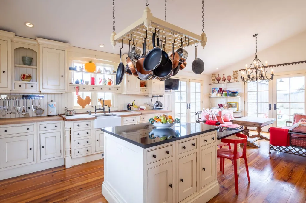 146 Quenames Road Chilmark MA 02535