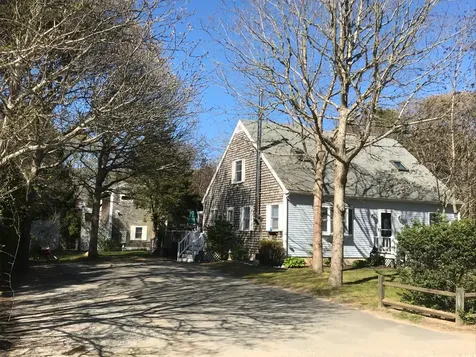 33 Tia Anna Lane Oak Bluffs MA 02557