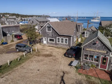 34 Beach Road Vineyard Haven MA 02568