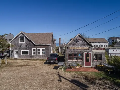 34 Beach Road Vineyard Haven MA 02568