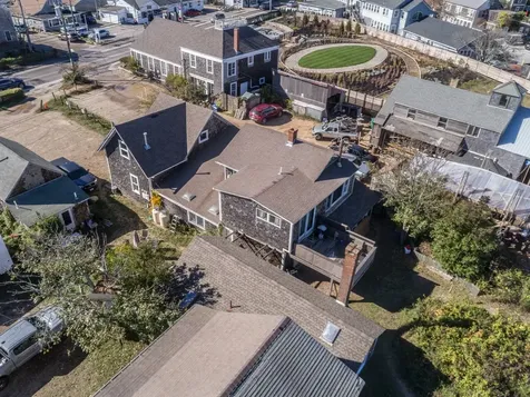 34 Beach Road Vineyard Haven MA 02568