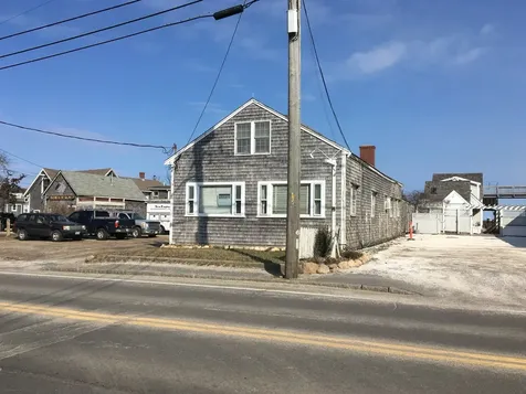 42 & 46 Beach Road Vineyard Haven MA 02568