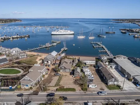 42 & 46 Beach Road Vineyard Haven MA 02568
