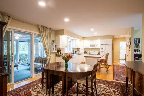 5 Upper Meadow Lane Oak Bluffs MA 02557