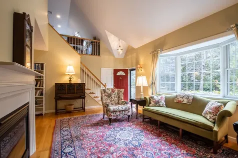 5 Upper Meadow Lane Oak Bluffs MA 02557