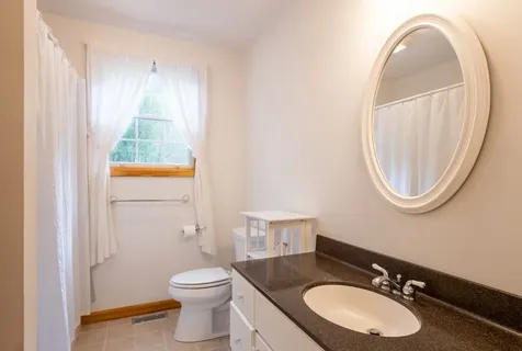 5 Upper Meadow Lane Oak Bluffs MA 02557