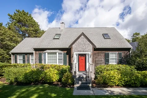 5 Upper Meadow Lane Oak Bluffs MA 02557