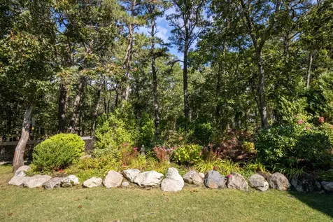 5 Upper Meadow Lane Oak Bluffs MA 02557