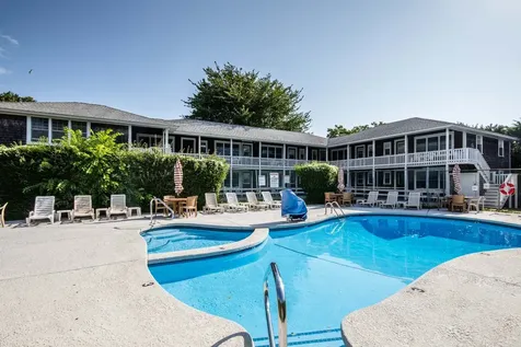 15 Mill Street Edgartown MA 02539