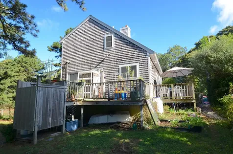 63 Manchester Avenue Oak Bluffs MA 02557