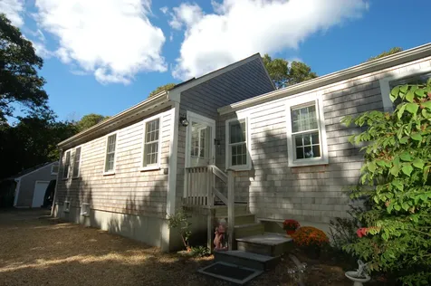 7 Clover Hill Drive Vineyard Haven MA 02568