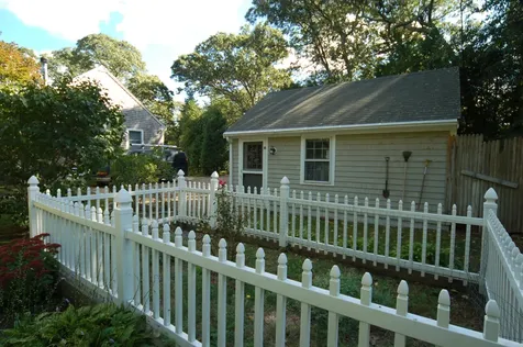 7 Clover Hill Drive Vineyard Haven MA 02568