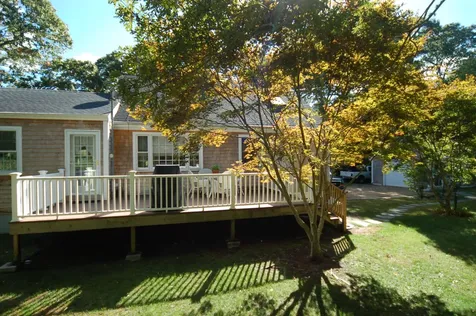 7 Clover Hill Drive Vineyard Haven MA 02568